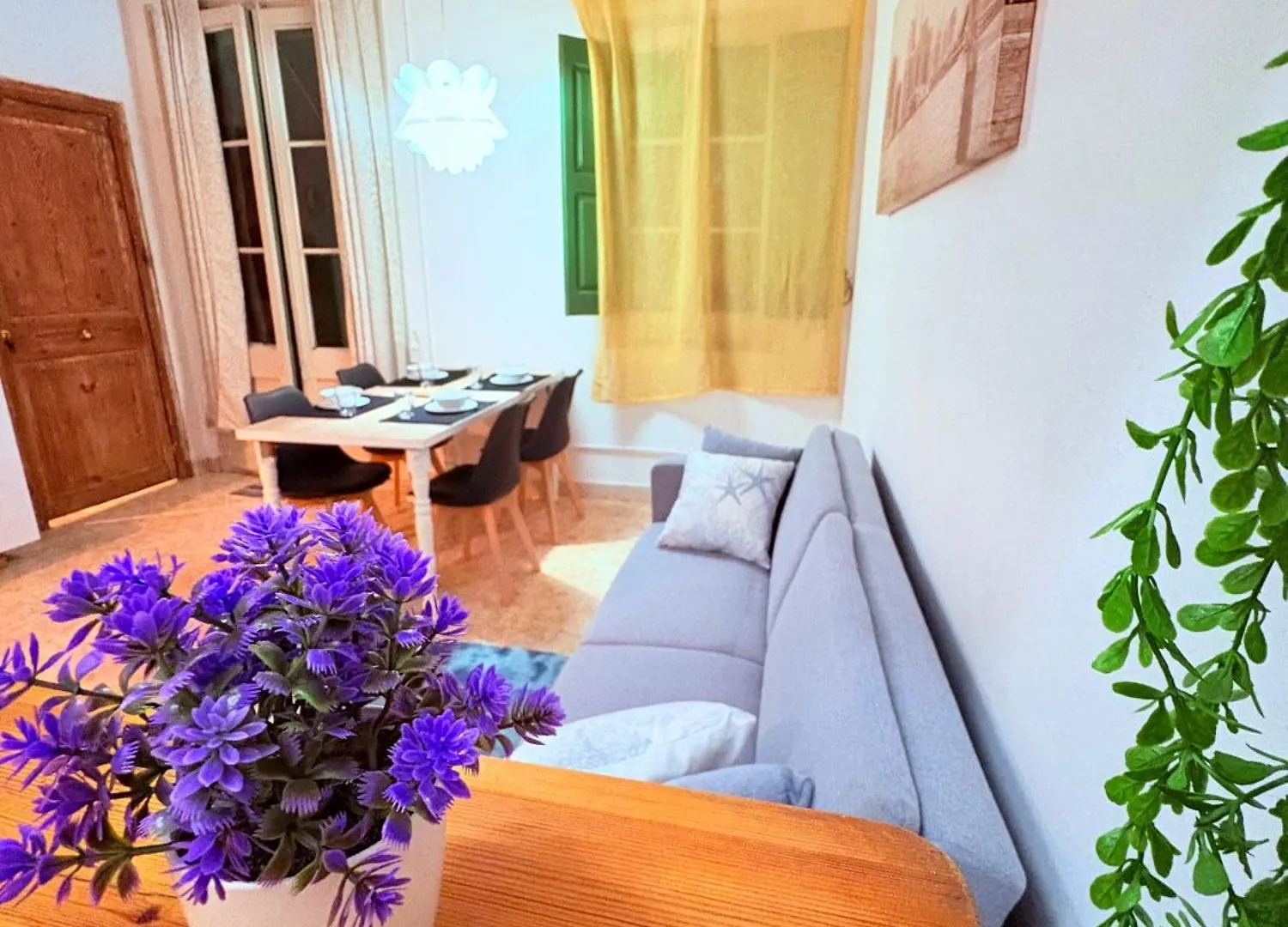 Amazing And Stylish Flat For 4 People With Breakfast Included 2 Blocks Away From Poblenou Beach バルセロナ 0*,  スペイン