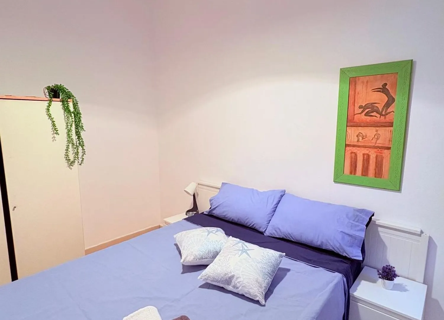 Amazing And Stylish Flat For 4 People With Breakfast Included 2 Blocks Away From Poblenou Beach Barcelona Spanien